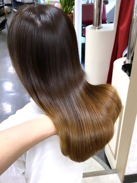 サロンドブレーメン(salon de BREMEN by Hero) 必ず綺麗になる!!!【髪の美容整形トリートメント】☆