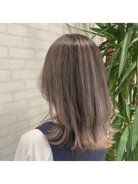 ビス ヘア アンド ビューティー 西新井店(Vis Hair＆Beauty) 10代20代人気バレイヤージュカラーウルフでもっとかわいい