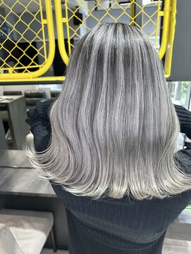 ロイオブジゼル(roi of GiseL) Instagram@2.roi.kentaa