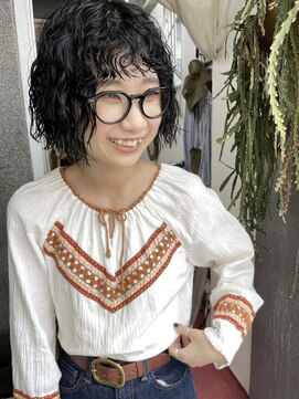 キュエ(qiie) qiie/ブリーチ/パーマ/ハイトーン/ダブルカラー/インナーカラー