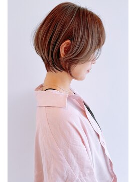 グランマッシュ(Granmash) ワンカール・ショートボブ・ベージュカラー・30代・40代