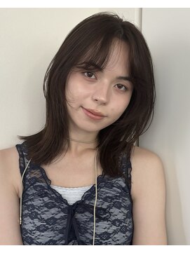 ガーランドギンザ(Garland Ginza) 顔まわりレイヤー　ミディアムレイヤー 脱白髪染め　水素カラー