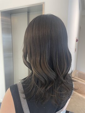 アヴァンスアンス 広島袋町店(AVANCE.ens) オリーブグレージュカラー