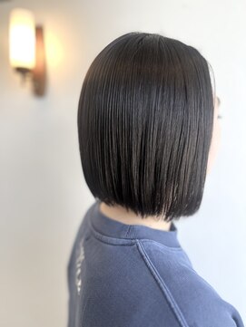 クペシック(Coupe et Chic) 軽めツヤボブ