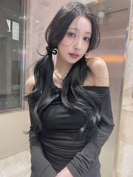 リリー(Lilley) ナチュラルブラック×小顔レイヤー×韓国風巻き×髪質改善