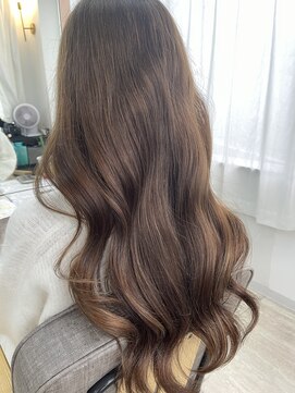 エルバイラビス 大宮(elu by lovis) 《三宅悠斗》ミルクティーベージュ/大宮/埼玉