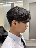 毛流れセンターパートニュアンスパーマカルマヘアメンズパーマ