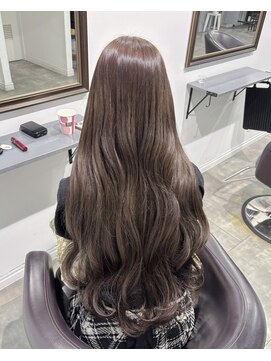 イリ 梅田(ili) マロンベージュ