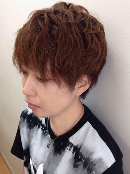 トレンドを押さえたカッコイイスタイルや人気のパーマスタイルもお任せ★束感・質感にこだわっています♪