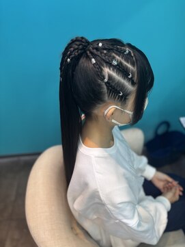 リエラ 新宿(RIERA) コーンロウ