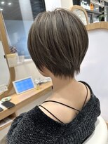 アドラーブル ココロ 新潟(adorable CoCoLo) 20代30代大人可愛い小顔ショートボブ/ショートハイライト