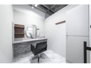 アスペクト(ASPECT)の写真/【ダメージケア×似合わせ】日頃のケアやこれまでの美容室履歴から、ダメージ具合を把握した上でのご提案◎