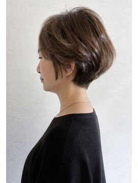 ボンド(hair salon bonD) ショート（白髪ぼかしハイライト）カーキベージュ