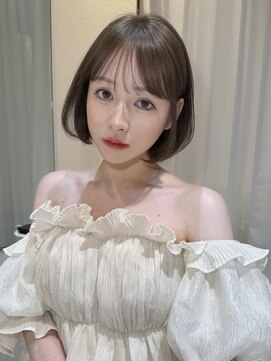 リン 原宿(RiN.) ぷつっとボブにヘーゼルベージュ