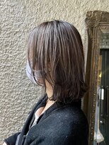 ブルートマト(BLUE TOMATO)&nbsp;グレージュレイヤーボブ