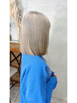 ウィクシー(wixy) ホワイトベージュ