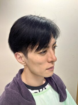 ヘアーカットデザインサロン スマッシュ 田町店(Hair cut design salon Smash) 七三分け カルマショート ツーブロック バーバースキンフェード