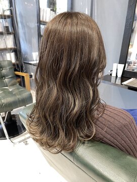 レナータ ヘア(Renata hair) 大人可愛い20代30代40代オリーブブラウン／モテ髪