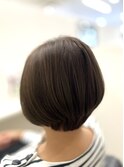 ショートボブ