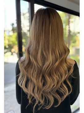 フツーロ 栄(FUTURO) プルエクステ