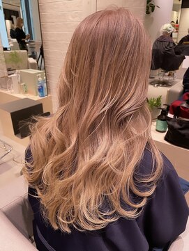 ステア ケース(stair case) 【NATASHA】銀座レイヤーカット/20代/30代/40代/50代