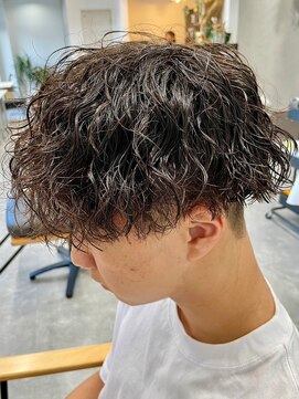 フゥ 宇都宮(FeU) 波巻きパーマメンズパーマメンズヘアツーブロックツイストパーマ