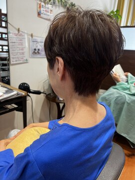 美容室ミセス ジョイ スッキリショートヘア