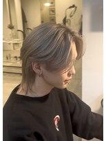 アンバー(AMBER)&nbsp;ウルフカット×ハイトーンカラー