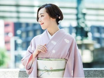 山野愛子美容室の写真/結婚式・顔合せ・卒業式など、様々な大切なシーンをより一層華やかにするお手伝いをします◎