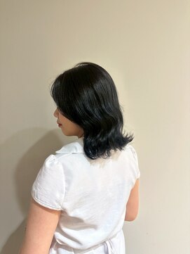 ファムバイアヴァンス(Femme by AVANCE.) 暗めカラー透けブルーブラックミディ