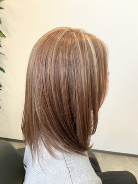 ミルクティーベージュハイライト[茅ヶ崎駅/プライベートサロン]