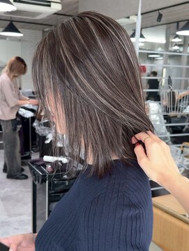 レディアル 大宮(REDEAL ope.) 【ハイライト】ベージュハイライトバレイヤージュ