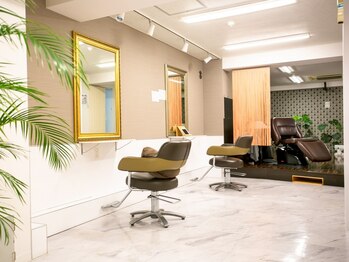 イデア 町田店(idea)の写真/【町田駅徒歩8分】マンツーマン施術で髪のお悩みも相談しやすい。貸切り空間で癒しのサロンタイムを。