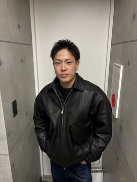 クロム トウキョウ ザ バーバーアルト 神保町店(CHROM TOKYO the Barber ALT) アップバングショート