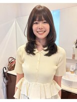 キアラ(Kchiara) 秋のこっくりオリーブブラウンと結べるレイヤーカット