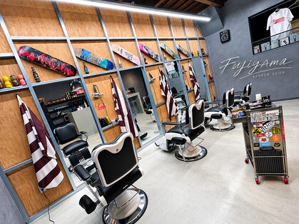 フジヤマバーバーショップ アジト(FUJIYAMA BARBER SHOP ajito)の写真
