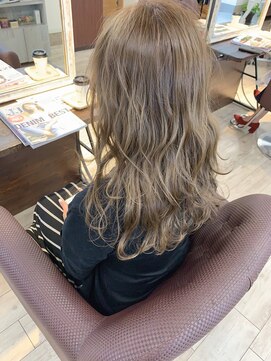 ヘアー アトリエ アンジー(Hair Atelier Angee) ハイ透明感ベージュカラー