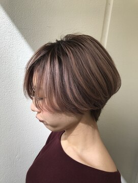 ナンバー エアロ 横浜(N° +aero) 大人可愛い20代30代40代小顔ワンサイドショートボブ丸み前下がり