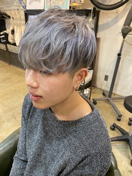 イスタ(isuta) 【三鷹】メンズカット/シルバーカラー/韓国