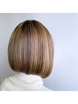 クロノス(CRONOS) ぱつっとボブ/エアタッチ