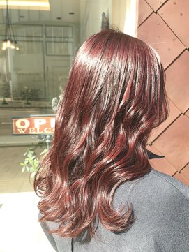 ビーエリアプレミアータ(BE AREA PREMIATA) 艶感、可愛い赤みピンク。