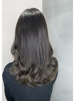 リーオオサカ(Lee Osaka)&nbsp;【Lee大阪店】上品なオリーブグレージュ/新出奈津樹