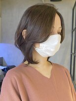 エリマ 調布(elima)&nbsp;くびれレイヤーミディ ミニウルフ ベージュ イルミナカラー