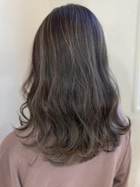 フィー 東川口店(fee) ハイライトカラー/アッシュベージュ/ニュアンス/外国人風