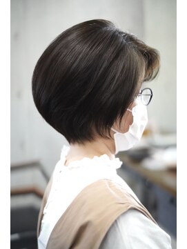 ザシー オモテサンドウ(The C) 30代40代50代◎大人美シルエット◎ショートボブ　頭皮に優しい◎