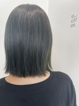 ビーヒアナウ N゜02 金沢鞍月店(BE HERE NOW) オリーブカラー