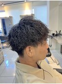 ツイストスパイラルパーマ　メンズパーマ　ツイストパーマ　眉毛