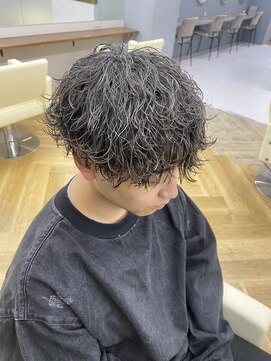 アレス バイ シカ 神戸三宮元町店(ALLES by Cica) 波巻きツイストスパイラルパーマツーブロック刈り上げ