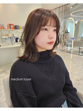 ザザアオヤマ(ZA/ZA AOYAMA) 外ハネミディアム