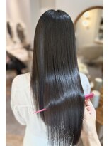 アンド ラ ブランシュ(&.La Blanche)&nbsp;暗めカラー/ミディアムヘア/デザインカラー/縮毛矯正